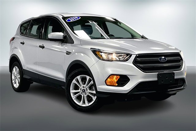 2019 Ford Escape S's photo