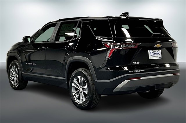 2026 Chevrolet Equinox LT photo 2