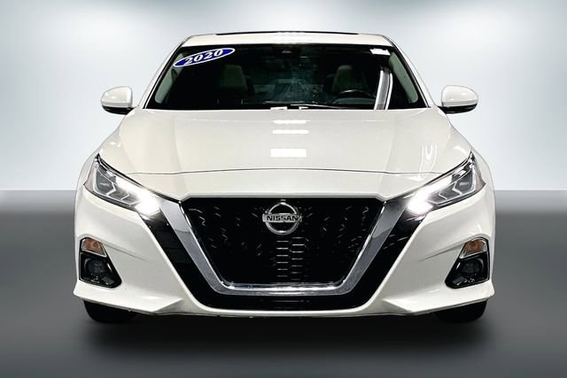 Used 2020 Nissan Altima SL with VIN 1N4BL4EW0LC153183 for sale in Auburn, IN