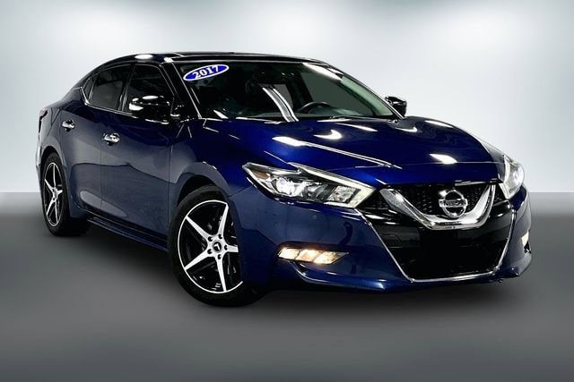 2017 Nissan Maxima Platinum's photo