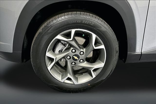 2025 Chevrolet Trax LT - Photo 29