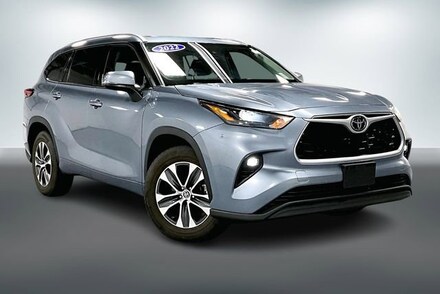 2022 Toyota Highlander XLE SUV