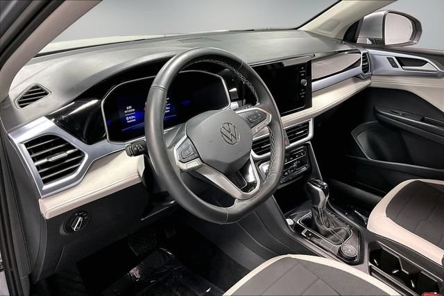 2025 Volkswagen Taos SE - Photo 15