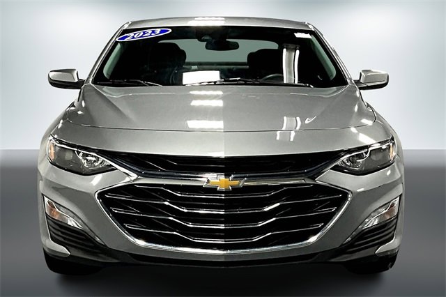 2023 Chevrolet Malibu 1LT photo 2