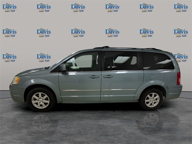 Used 2010 Chrysler Town & Country Touring with VIN 2A4RR5D15AR452024 for sale in Auburn, IN