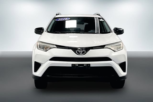 Used 2016 Toyota RAV4 LE with VIN JTMBFREV2GD192377 for sale in Auburn, IN