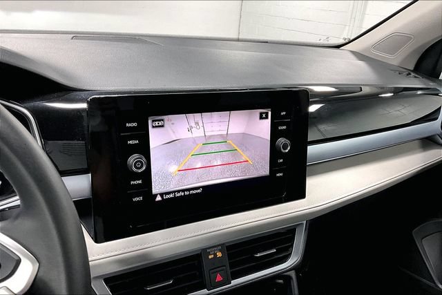 2025 Volkswagen Taos SE - Photo 13
