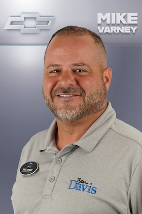 Staff member Mike Varney from ID_51e594