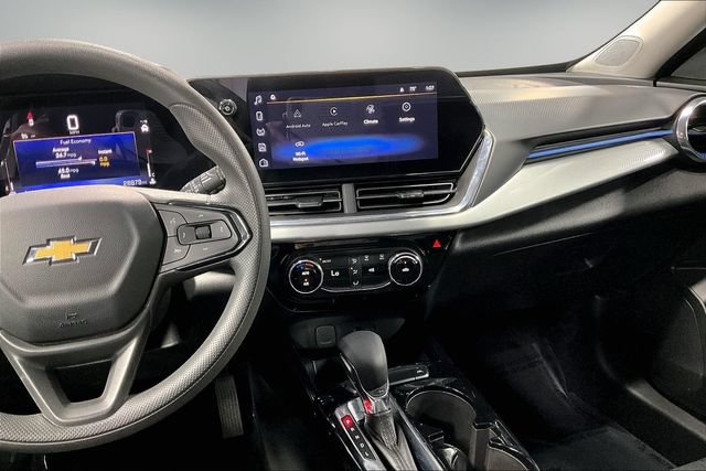 2025 Chevrolet Trax LT - Photo 10