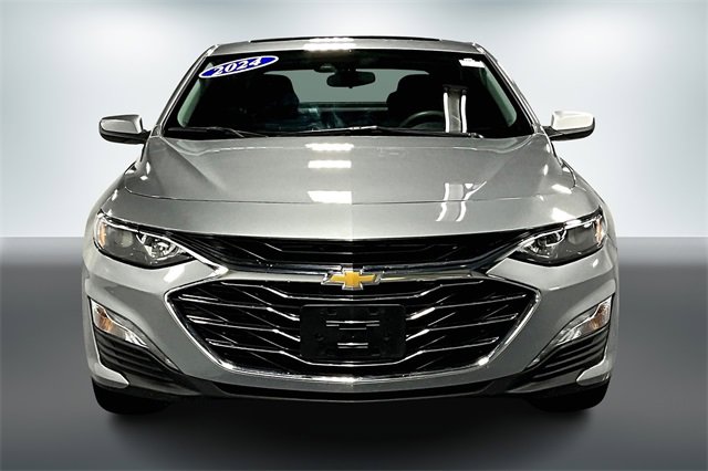 2024 Chevrolet Malibu 1LT photo 2