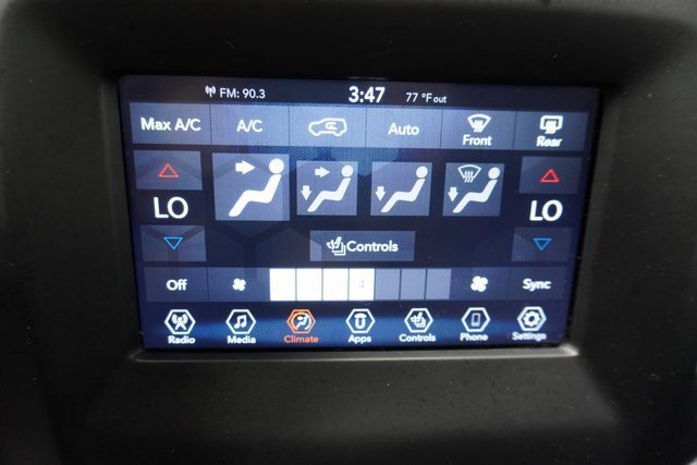 2019 Jeep Compass Latitude photo 3