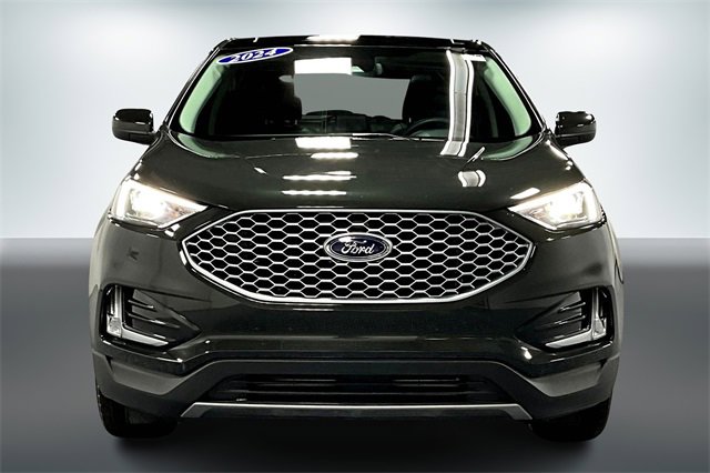 2024 Ford Edge SEL photo 2
