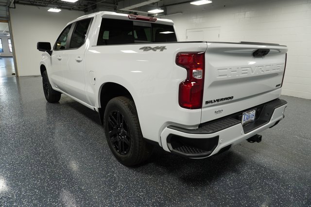 2026 Chevrolet Silverado 1500 RST photo 2