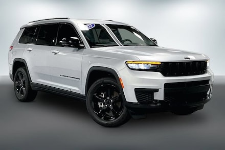 2023 Jeep Grand Cherokee L Altitude 4x4 SUV