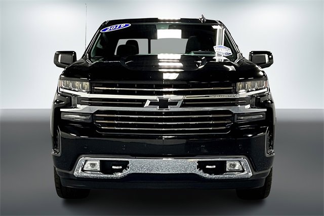 2019 Chevrolet Silverado 1500 High Country photo 2