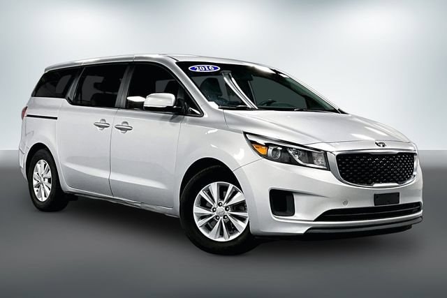 2016 Kia Sedona L's photo