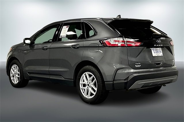 2024 Ford Edge SEL photo 4