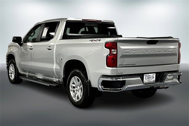 2020 Chevrolet Silverado 1500 LT photo 2