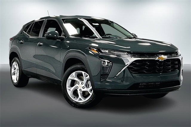 2026 Chevrolet Trax LS's photo