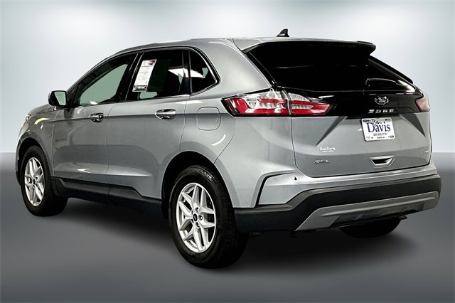 2022 Ford Edge SEL photo 4