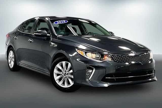 2018 Kia Optima S AT's photo