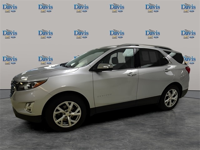 Used 2020 Chevrolet Equinox Premier with VIN 2GNAXNEV3L6118693 for sale in Auburn, IN