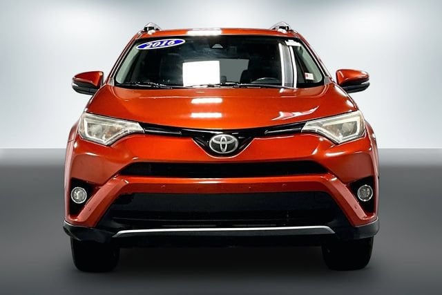 Used 2016 Toyota RAV4 Limited with VIN JTMDFREV2GJ058978 for sale in Auburn, IN