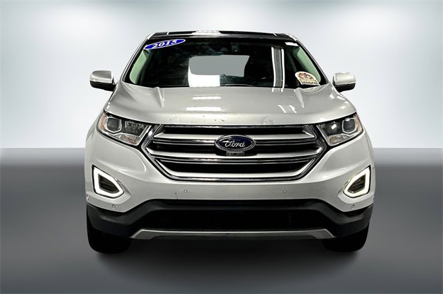 2015 Ford Edge Titanium photo 2