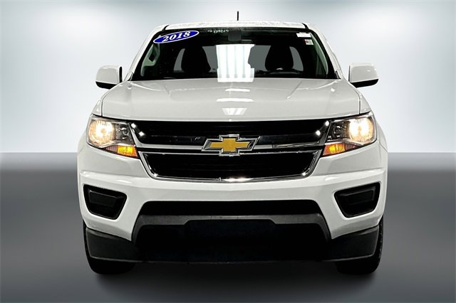 2018 Chevrolet Colorado LT photo 2