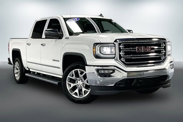 2018 GMC Sierra 4WD Crew Cab Short Box SLT's photo
