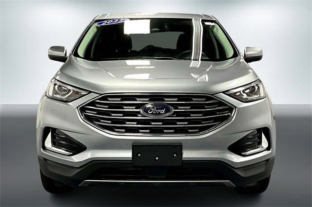 2022 Ford Edge SEL photo 2