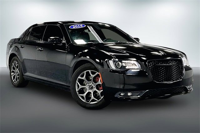 2016 Chrysler 300 S