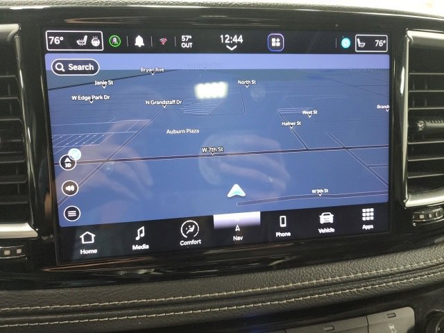 2023 Chrysler Pacifica Hybrid Limited photo 4