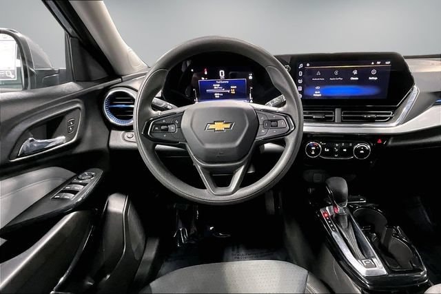 2025 Chevrolet Trax LT - Photo 9