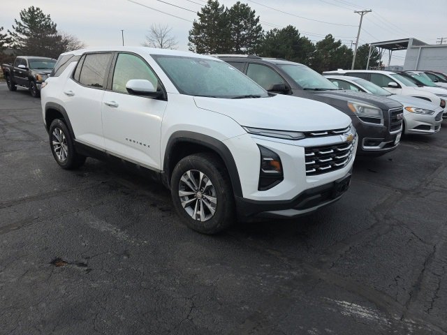 2025 Chevrolet Equinox LT's photo