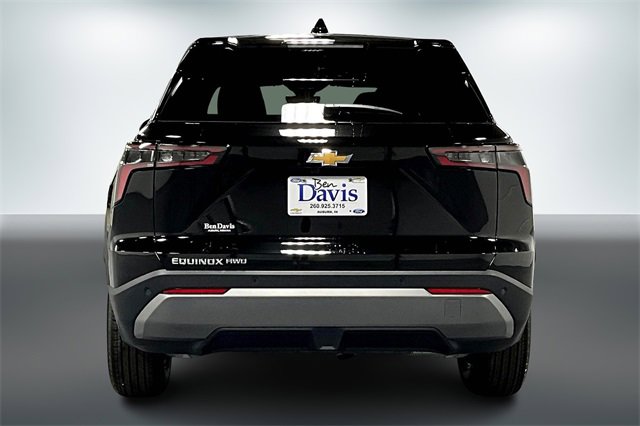 2026 Chevrolet Equinox LT photo 3