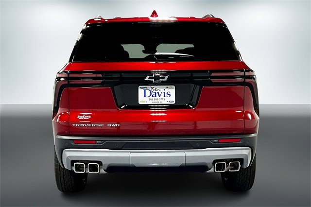 2026 Chevrolet Traverse photo 4