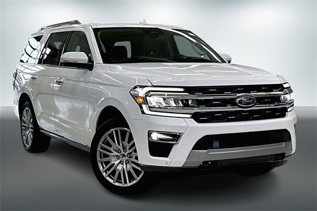 2022 Ford Expedition Limited's photo