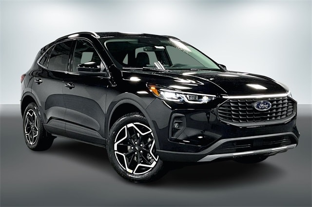 2026 Ford Escape Platinum's photo