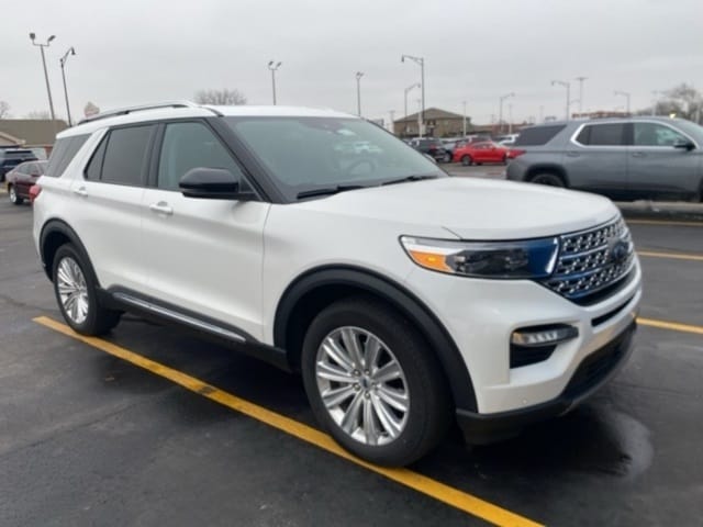 2024 Ford Explorer Limited's photo
