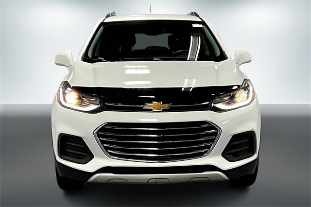 2020 Chevrolet Trax LT photo 2