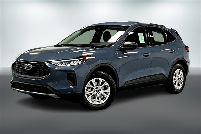 2026 Ford Escape Active photo 2