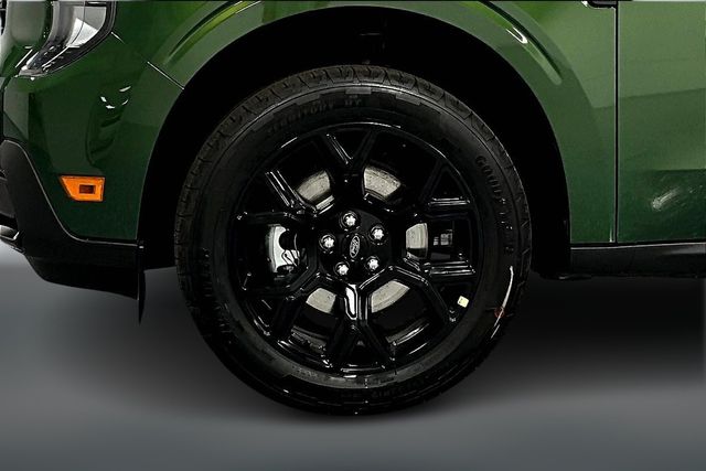 2025 Ford Maverick XLT - Photo 13