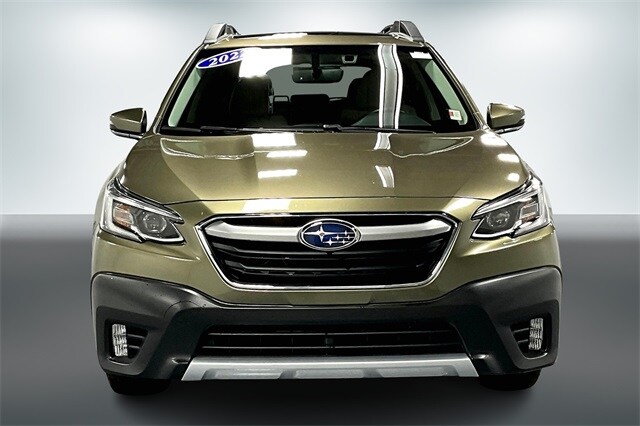 2022 Subaru Outback Limited XT photo 2