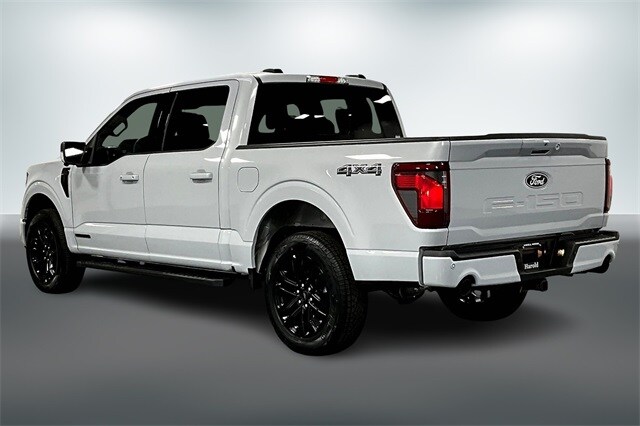 2025 Ford F-150 XLT photo 3