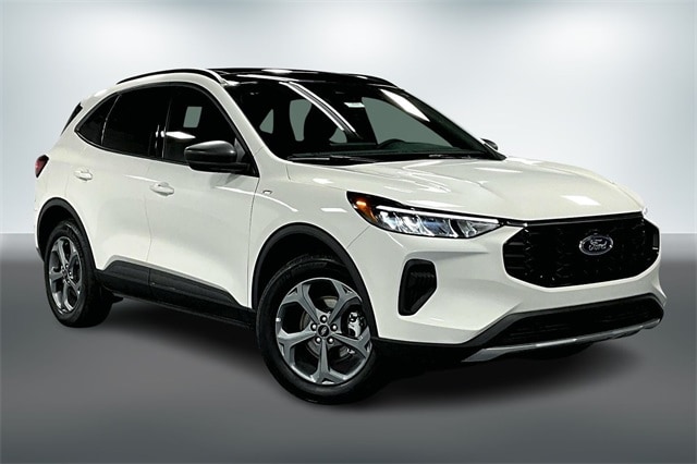 2025 Ford Escape ST-Line's photo