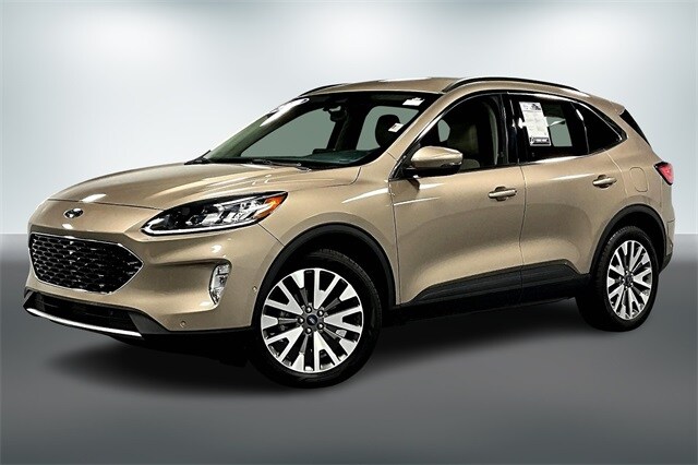 2020 Ford Escape Titanium photo 3