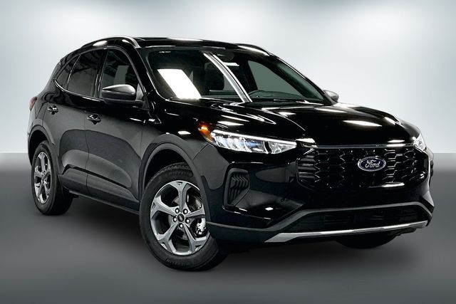 2026 Ford Escape ST-Line AWD's photo