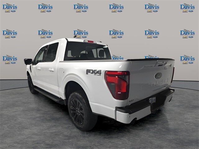 2025 Ford F-150 XLT photo 3