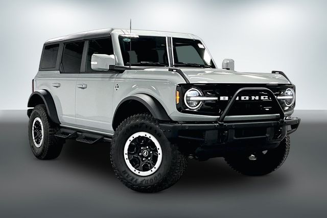 2024 Ford Bronco Outer Banks 4x4's photo